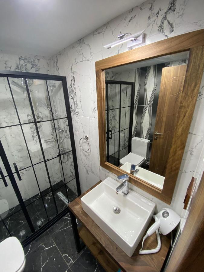 Alma Port Suites Istanbul Exterior photo